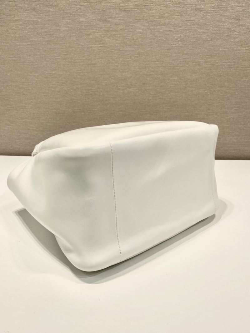 Pra*a tote bags